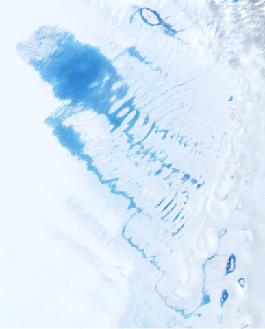  Meltwater lake in East Antarctica observed from the Landsat 8 satellite (Photo: USGS)